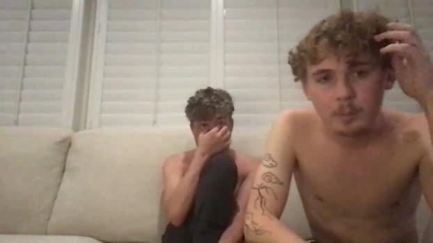 2hungboys 20-04-2026 Gay Recording - lick cute