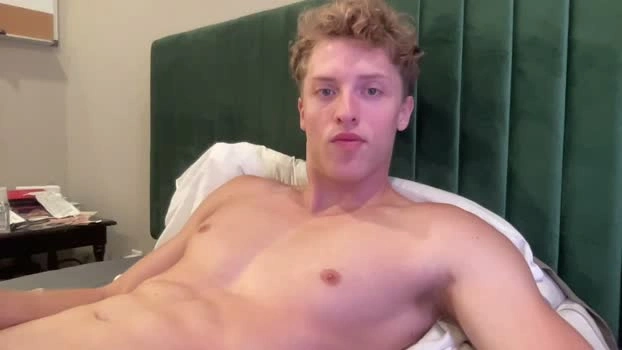 vero_monroe 30-04-2026 Gay Recording - Recorded kissing