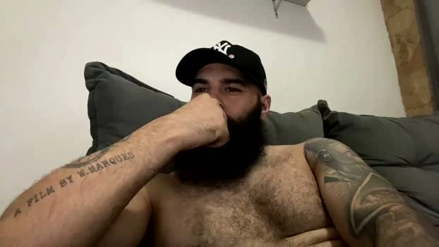 beardmax 03-05-2026 Gay Recording - legs handsome