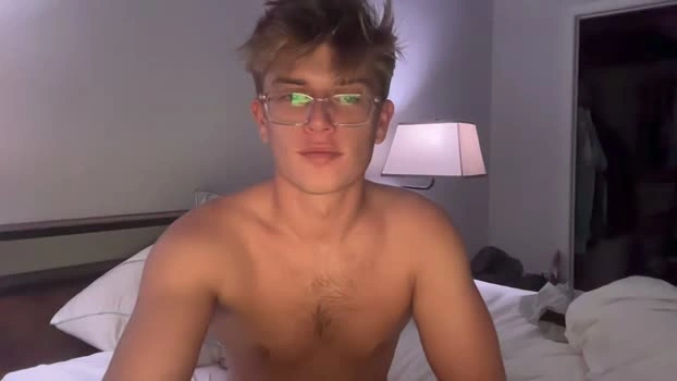 twinkytwunky 04-05-2026 Gay Recording - striptease kissing