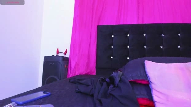 cutenaked_8 06-05-2026 Gay Recording - deep strip