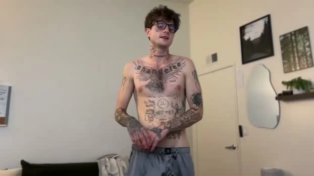 prettyboyszn 08-05-2026 Gay Recording - Naked strip