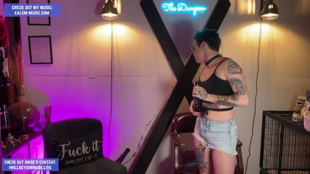 iwillbeyourmuse 10-05-2026 Gay Recording - juicy strip
