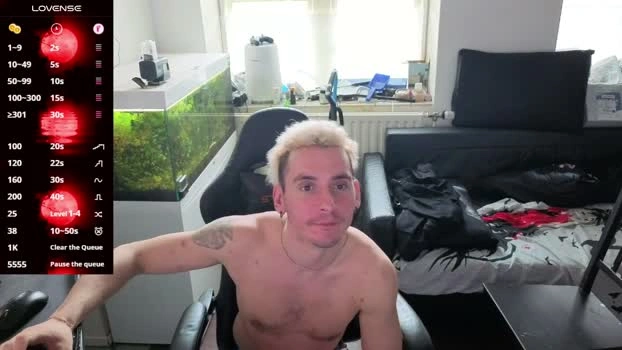 rayzel_white