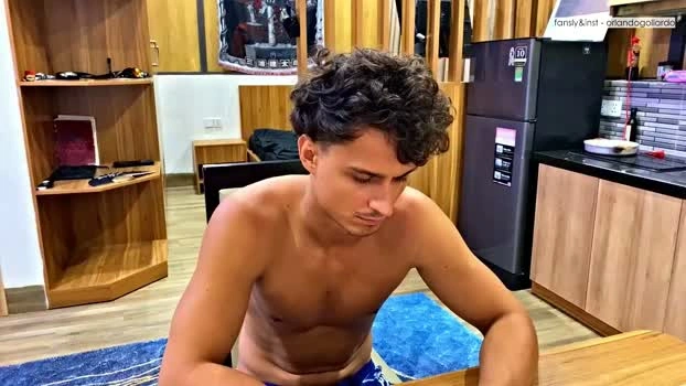 orlando__bloom 15-05-2026 Gay Recording - sexyfeet kiss