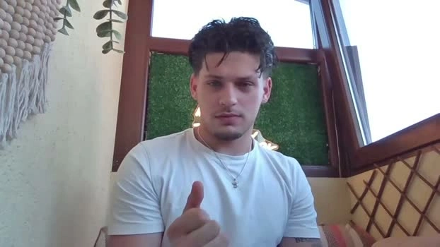 roberto_twink1 18-05-2026 Gay Recording - play analtoy