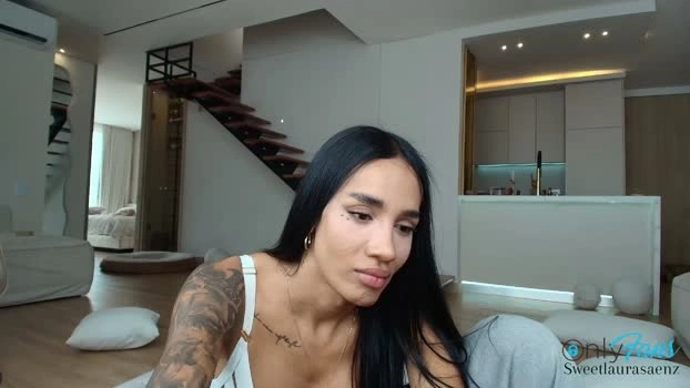 sweetlaurasaenz 17-05-2026 Gay Recording - prettyface boobs