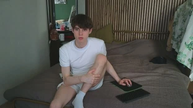 nicky_mart 18-05-2026 Gay Recording - legs deep