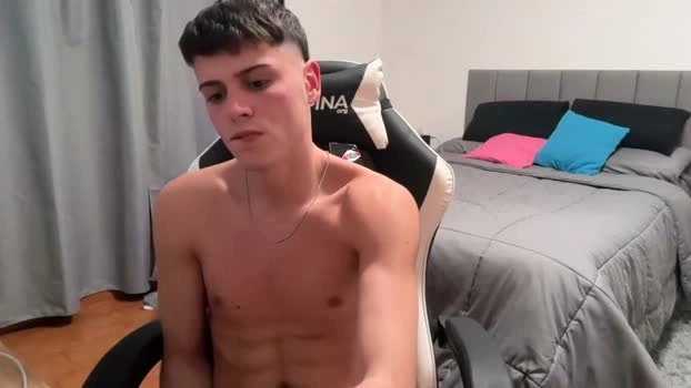 thomassex0 31-05-2026 Male Recording - kissing ass