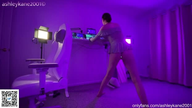 ashleykane2001 17-06-2026 Trans Recording - big kissing