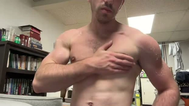 shirtlesshunk15 23-06-2026 Male Recording - orgasm naked